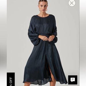 ASTR THE LABEL MARIN DOLMAN SLEEVE MIDI DRESS - MIDNIGHT BLUE - SIZE SMALL